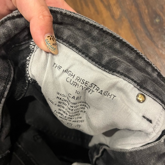 Ann Taylor Women’s Charcoal Straight Jeans - Picture 3 of 4